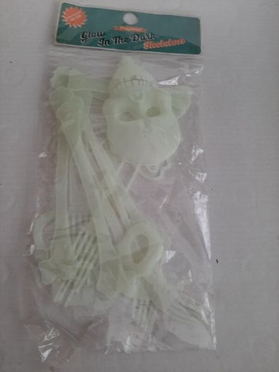 New Holloween pumpkin silhouette bunting and Skeleton