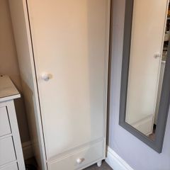 Kids wardrobe