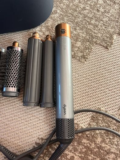 Dyson airwrap multistyler