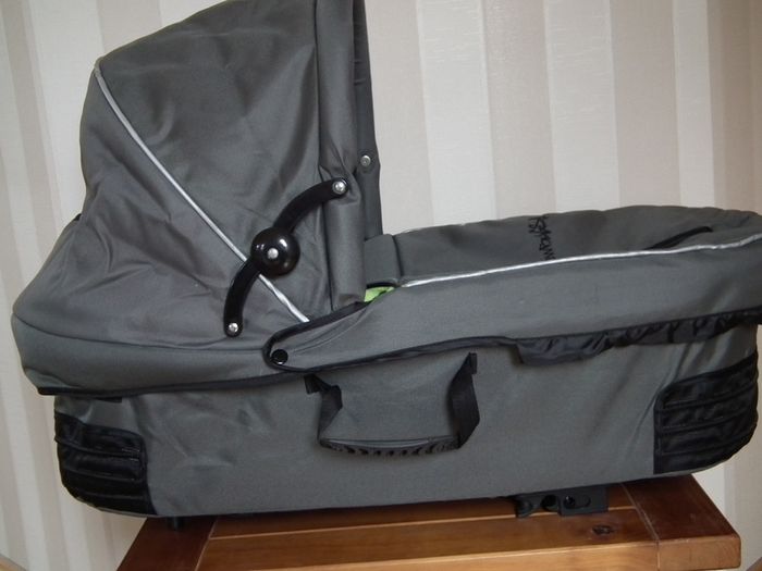 baby carry cot