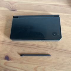 Nintendo DSI XL ( for parts or repair )