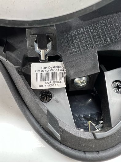 Nissan Juke  2016 Speedometer Trim 682p11kg8a A2l5b4s
