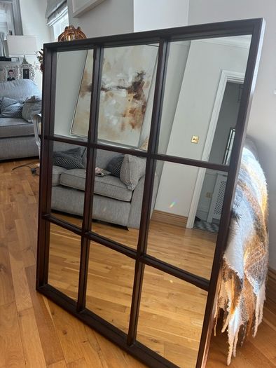 Retro Mirror.