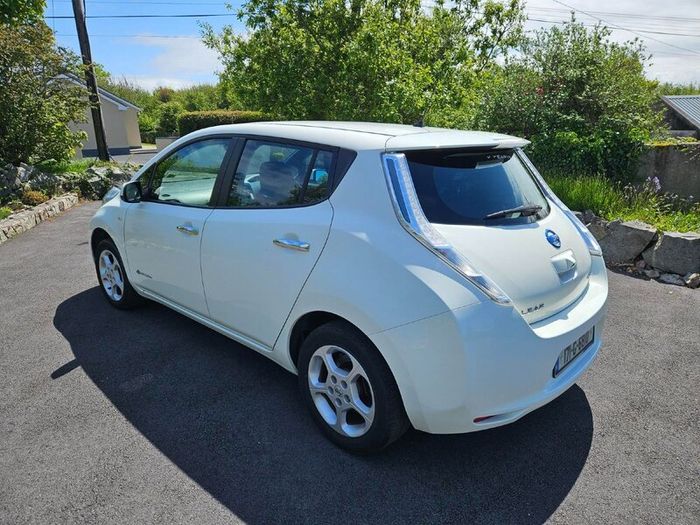 Nissan Leaf 2017 30KWh Low Milage