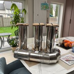 Gas stove air balance flue pipes