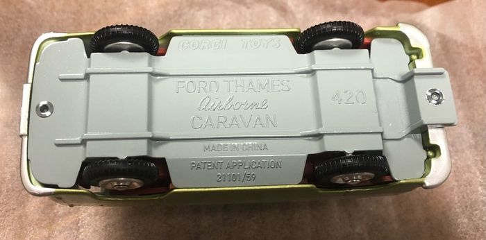 Corgi Toys 1/43 Ford Thames Airborne Caravan