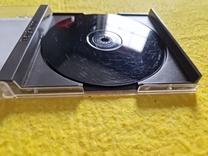 007 Tomorrow never dies PlayStation1 Ps1 PlayStation2 ps2 games Original