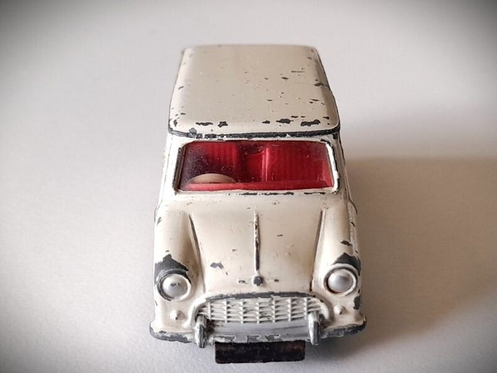 Diecast Vintage Dinky Toys Morris Mini Traveller - Fair to Good Original Condition/No Box