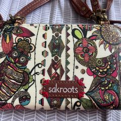 Sakroots Artist Circle Crossbody Purse Wristlet Wallet Clutch SPIRIT DESERT OWL
