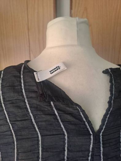 Wendy Trendy asymmetric tunic top