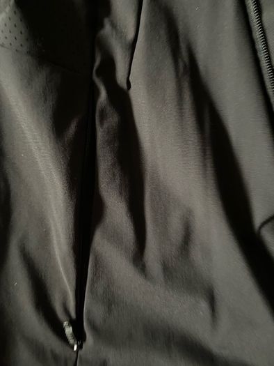 Hugo boss hoodie jacket size xl brand new with tag