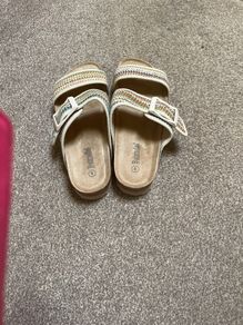Flip flops