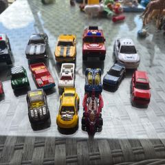 Selection of cars/ hot wheels