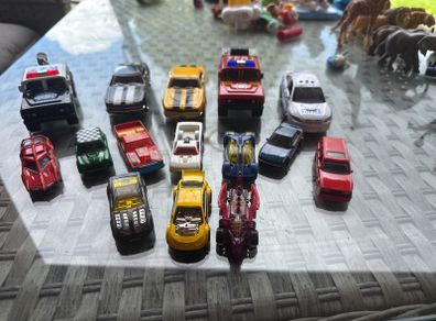 Selection of cars/ hot wheels