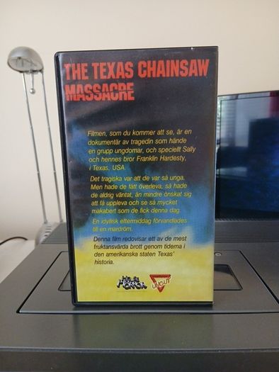 The Texas Chainsaw Massacre 1974 Film. English With Subtitles (Rare Scope Version) Letterbox Black Bars.