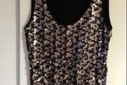 Ladies Calvin Klein top size M never worn new