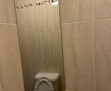 Bathroom corner mirror