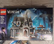 lego Wednesday 76786 Morticia's cottage
