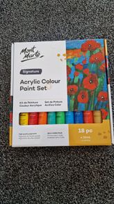 Mont Marte Signature Acrylic Colour Paint Set