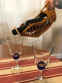 Vintage Boho Wicker Wine Pouring Cradle Basket French Table Serving Caddy