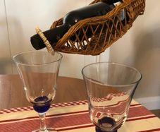 Vintage Boho Wicker Wine Pouring Cradle Basket French Table Serving Caddy