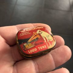 Rare 1930s  His Masters VoiceLoud Tone gramophone needle tin