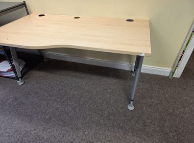 Desk Free to take away