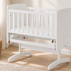 oBaby gliding crib