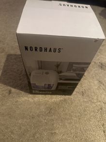 Mini dehumidifier