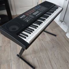 keyboard: never used, with charger and earphones stand