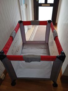 Travel cot.25e.