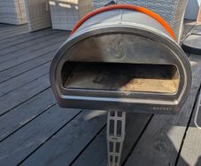 Gozney Roccbox pizza oven