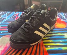 Adidas AS520 Mens Trainers Black White UK11 EU46