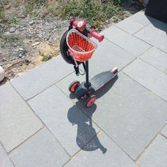 Childs scooter
