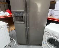 Samsung American fridge freezer