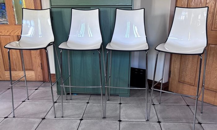 sets of s-cab design Italian high stools