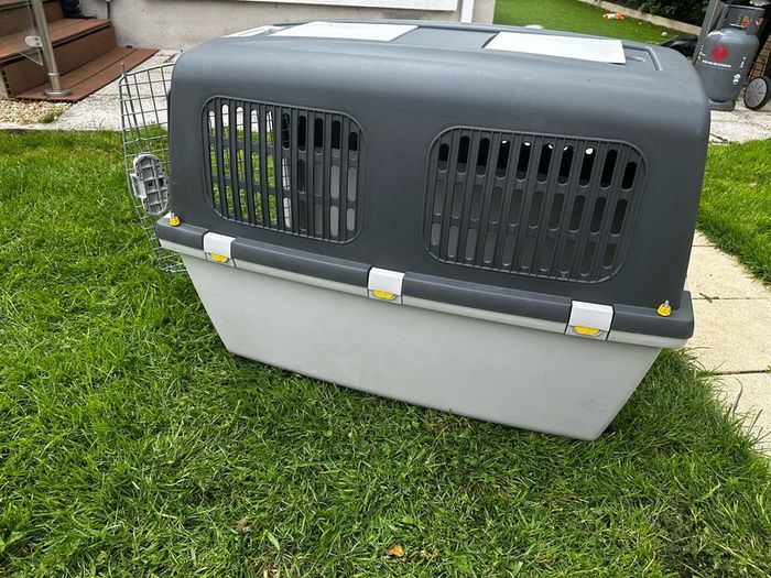 Dog transport box kennel crate IATA airline approved size 5