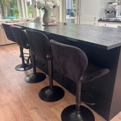 4 Kitchen Stools