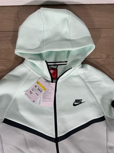 Nike tech tracksuit