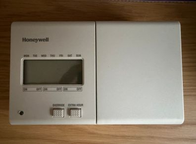 Honeywell ST6100C + EPH Valve & Thermostat