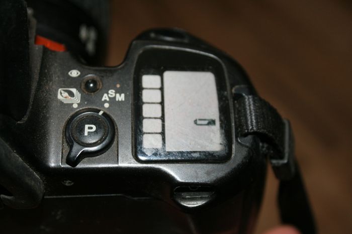 Minolta Dynax 500si Super 35mm SLR Camera + 28-80mm AF Lens (parts/repair)
