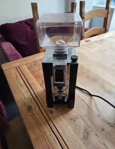 Eureka Mignon Specialita Coffee Grinder Like New