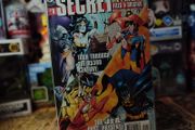JLA in Crisis Secret Files and Origins ! ONE-SHOT ! 1998 ! by DC Comics !
