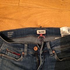 Tommy Hillfiger Ladies jeans size 27