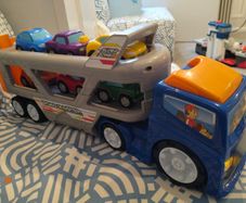 Transporter car toy