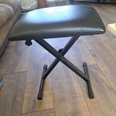 Piano stool