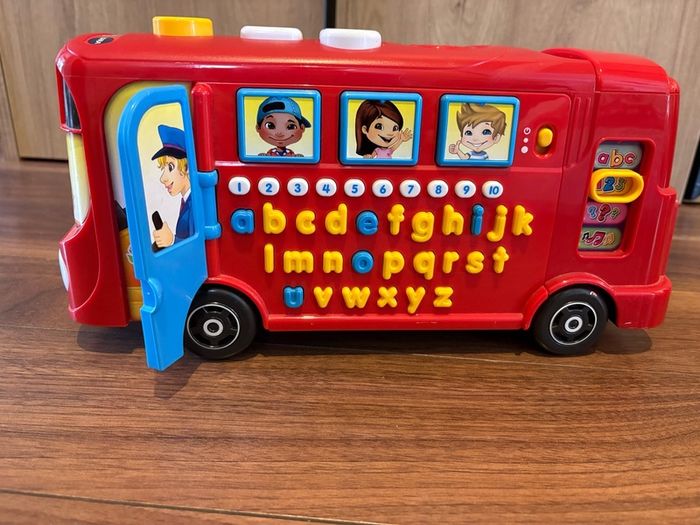 Vtech bus with phonics
