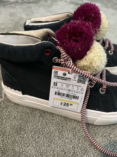 Zara size 33
