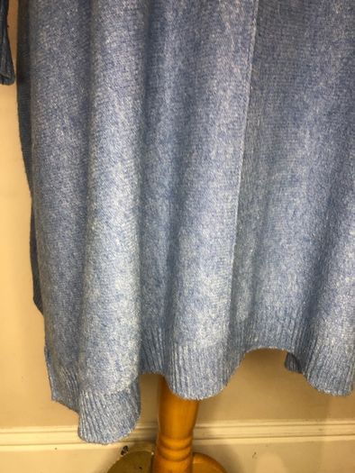 Blue woolly jumper (size 24)