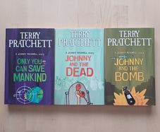 Johnny Maxwell Trilogy by Terry Pratchett (Science Fiction Paperbacks 2004)